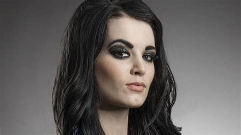 Support floods in for WWE star Paige following the。